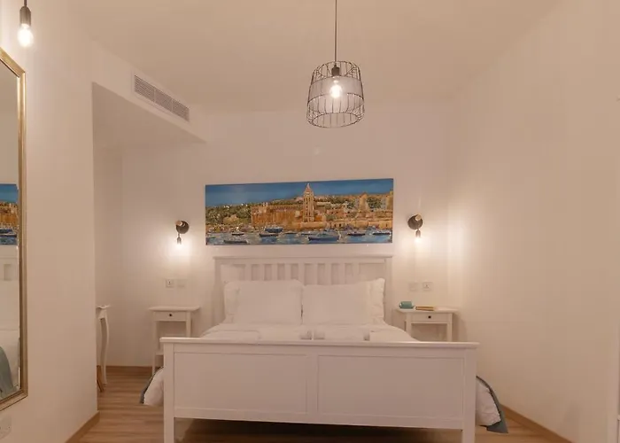 Roel Boutique Cospicua