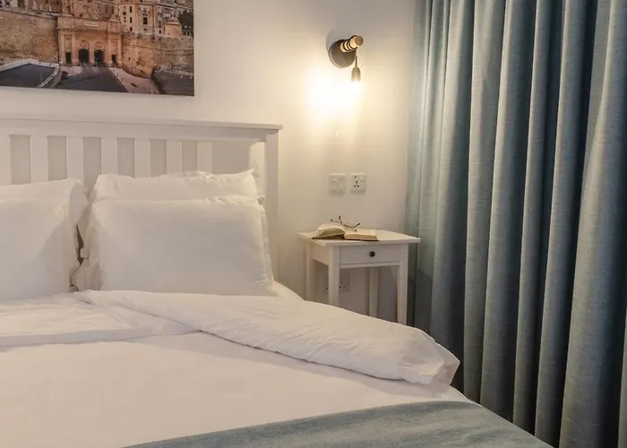 Roel Boutique Cospicua